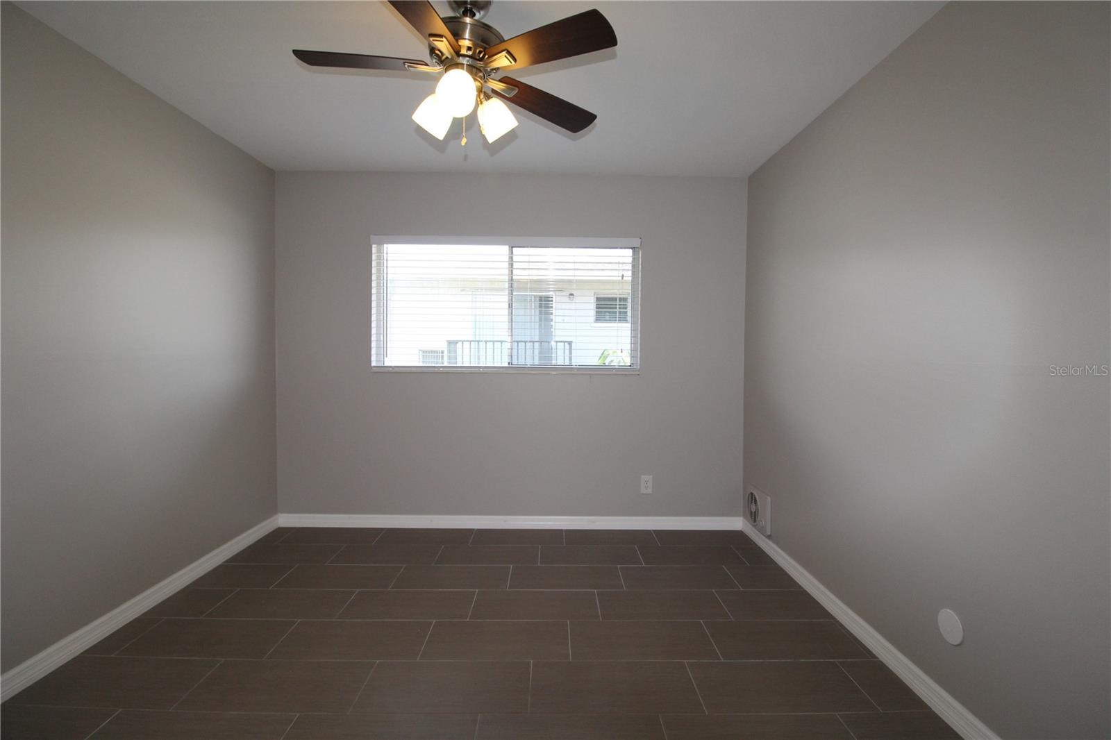 SOUTH GATE - Residential Lease