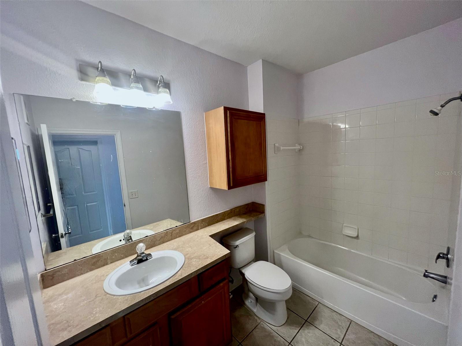 SERENATA CONDO - Residential Lease