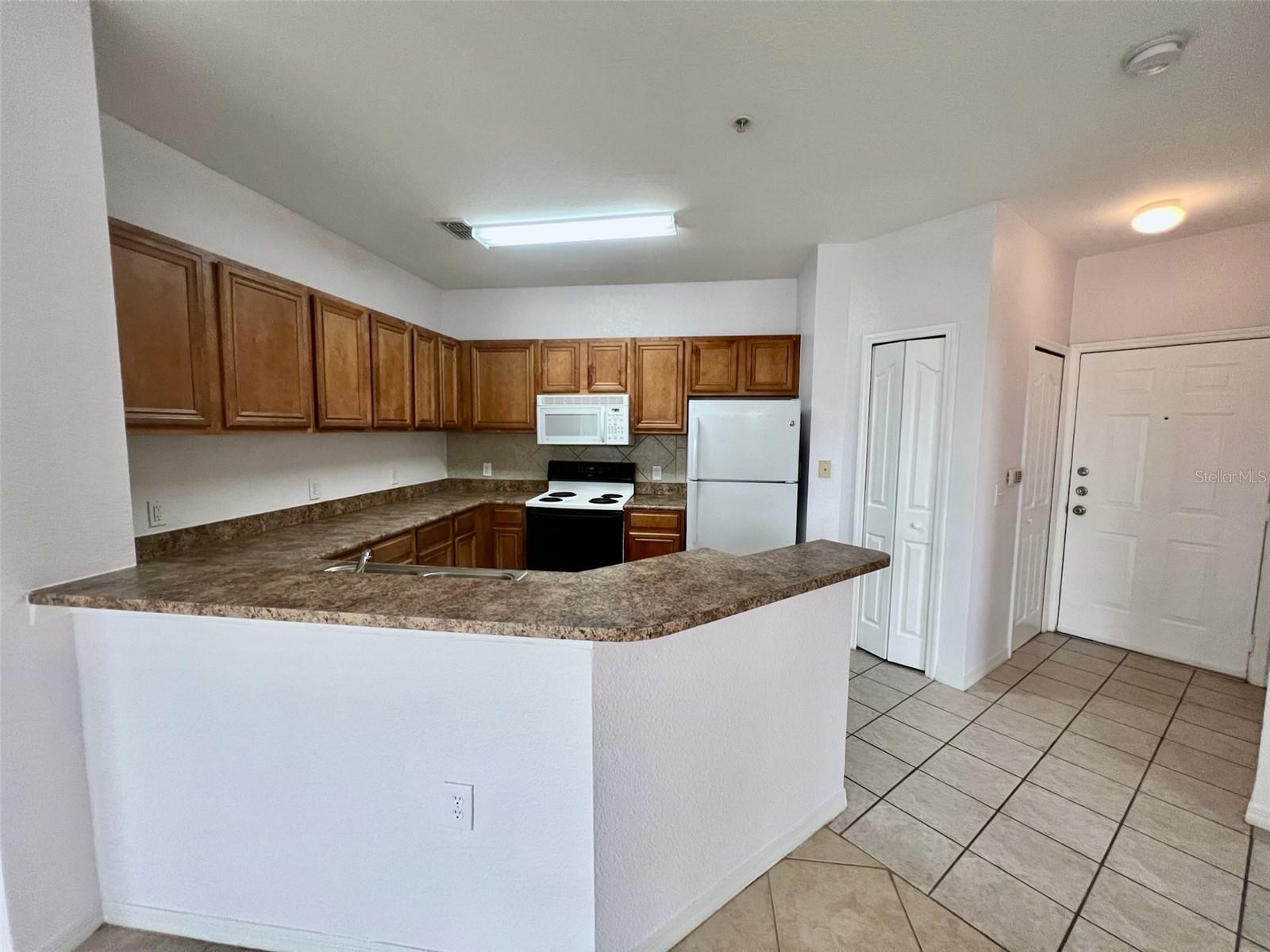 SERENATA CONDO - Residential Lease