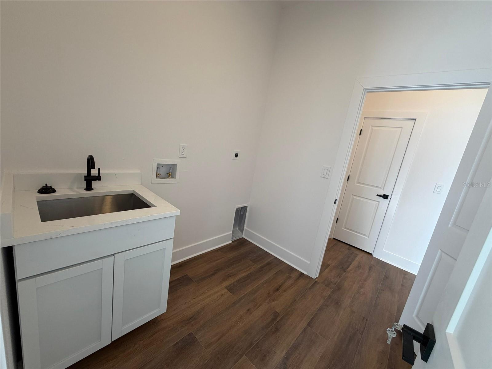 LAUREL RIDGE - Residential