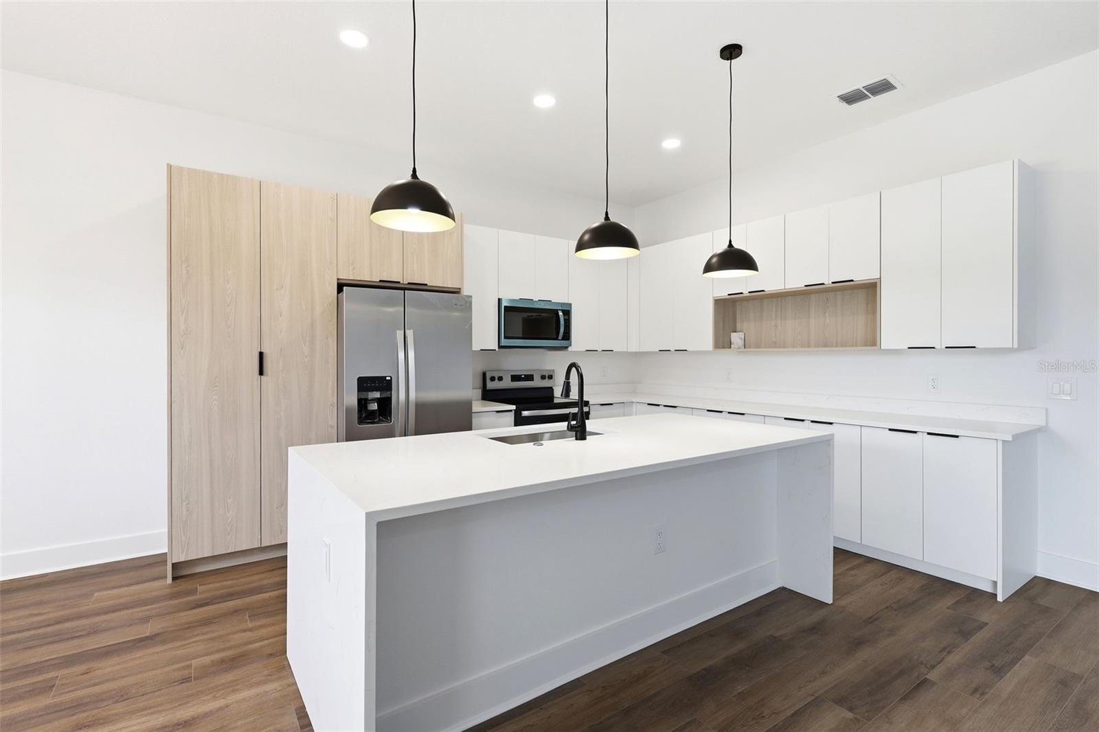 LAUREL RIDGE - Residential