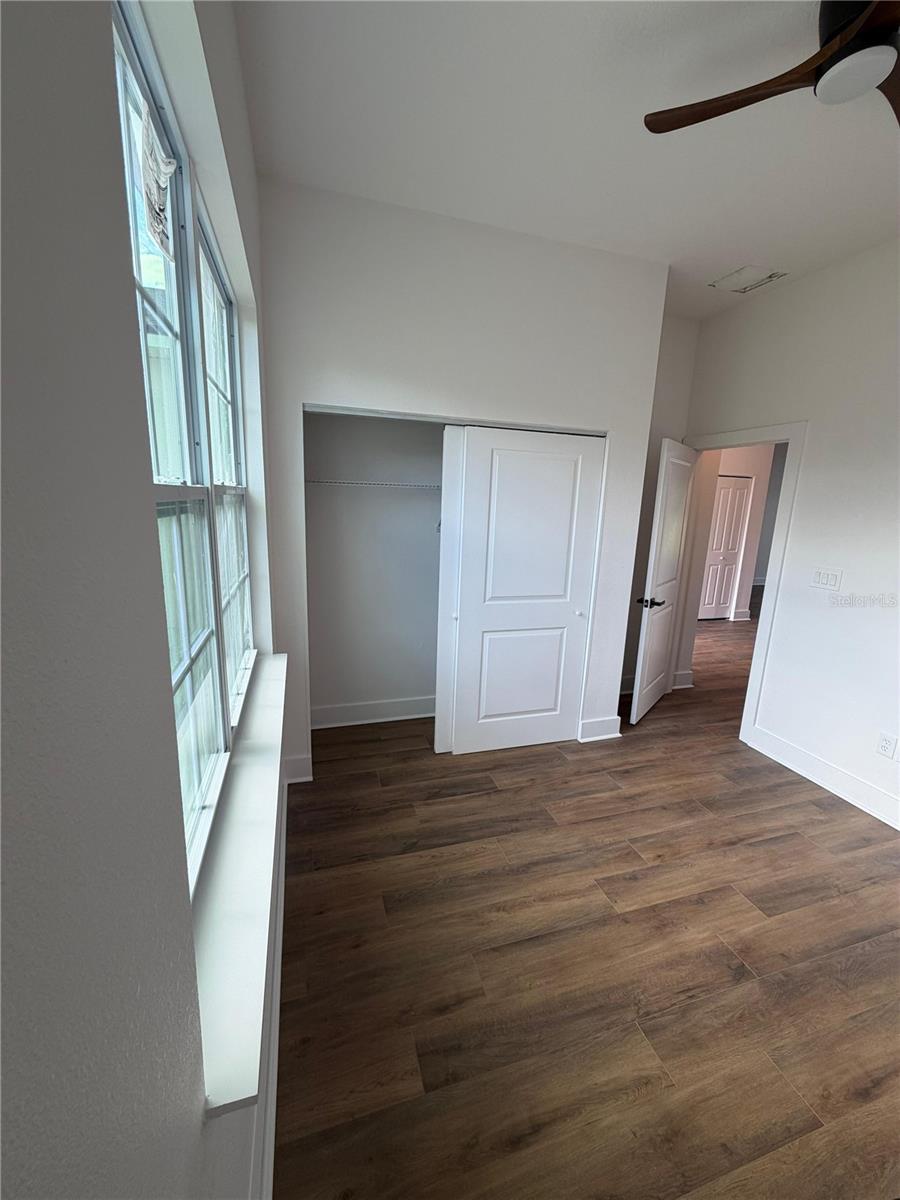 LAUREL RIDGE - Residential