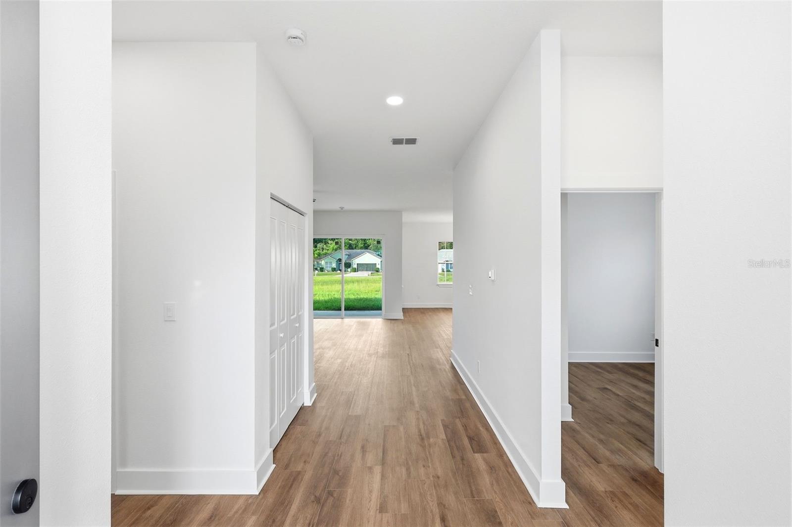 LAUREL RIDGE - Residential