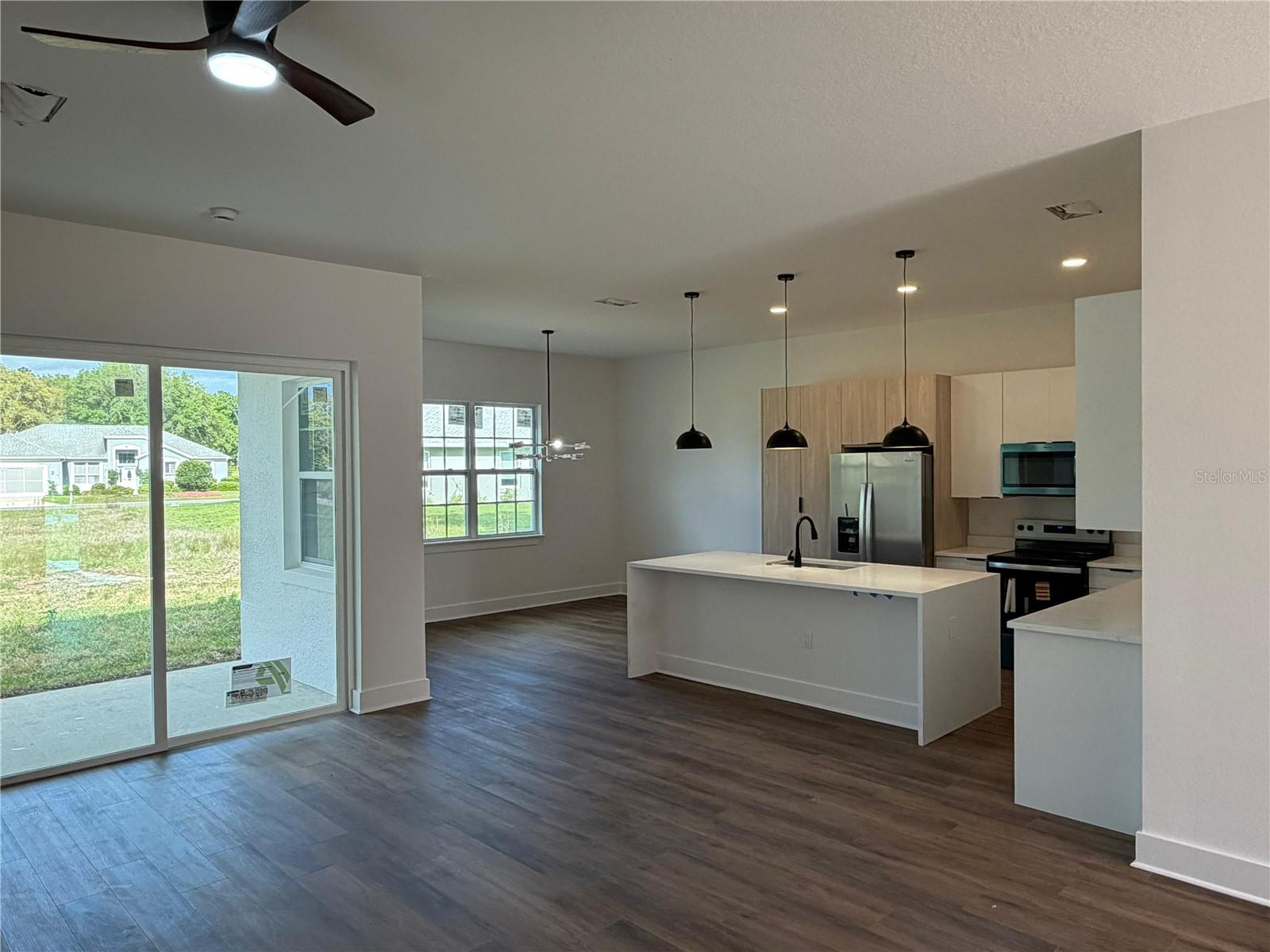 LAUREL RIDGE - Residential