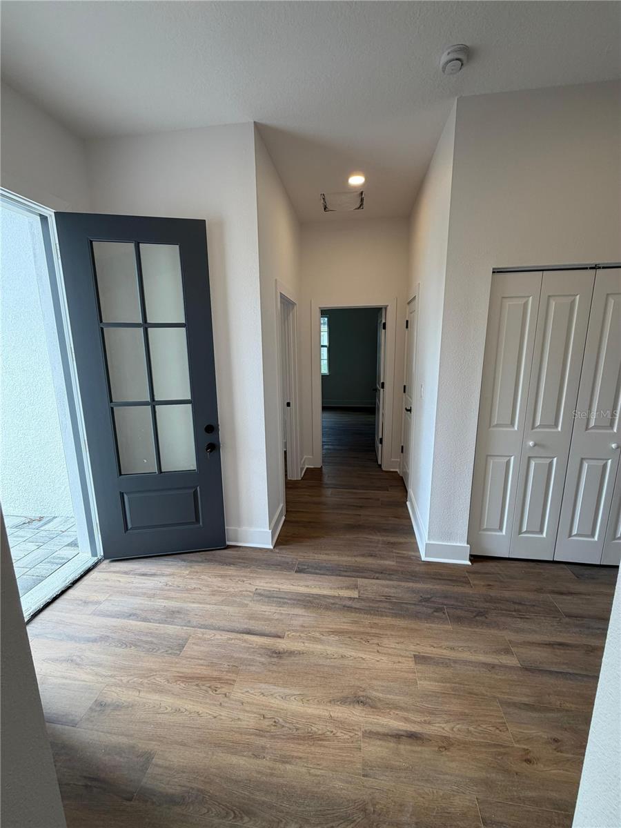 LAUREL RIDGE - Residential