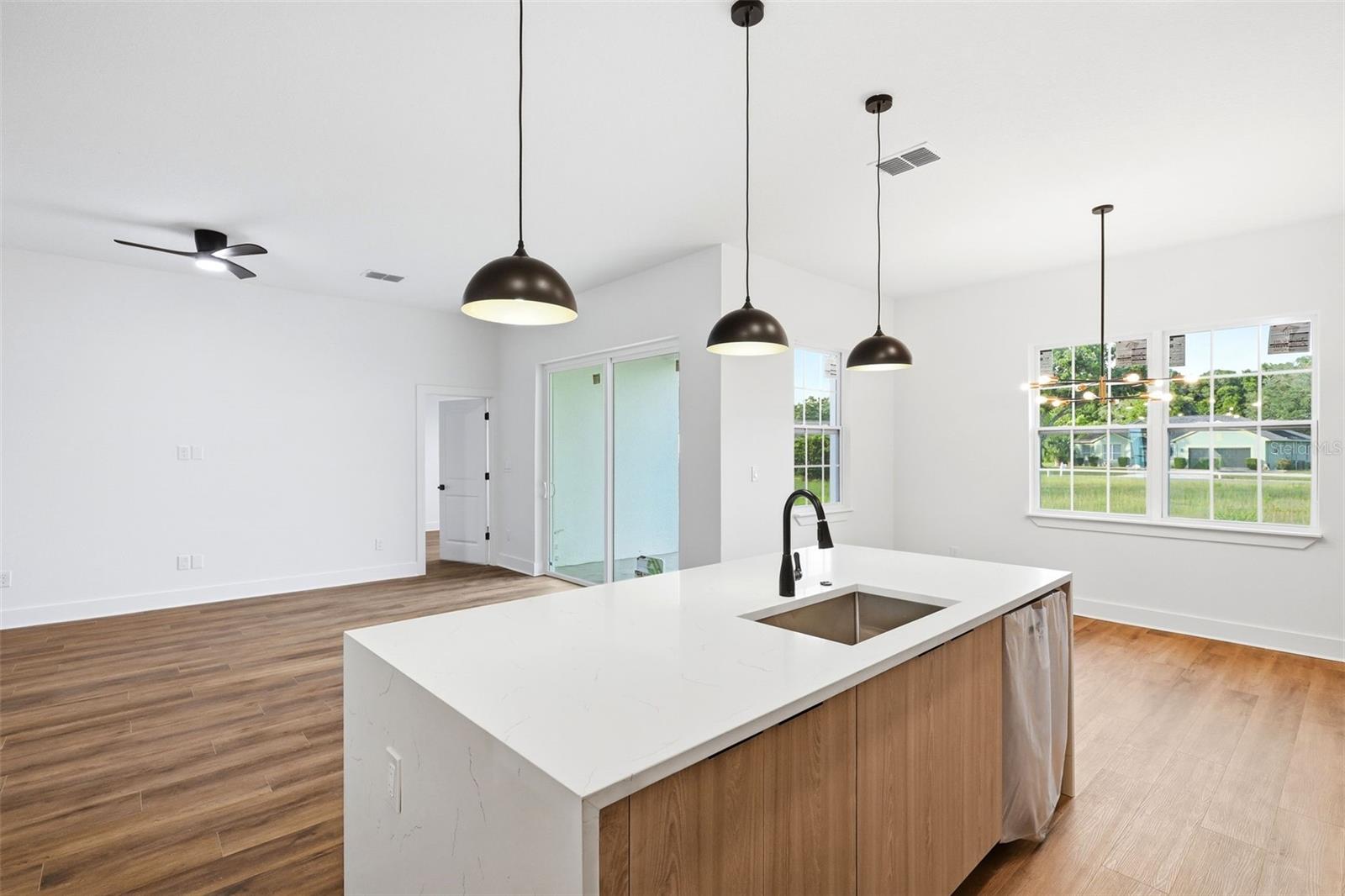 LAUREL RIDGE - Residential