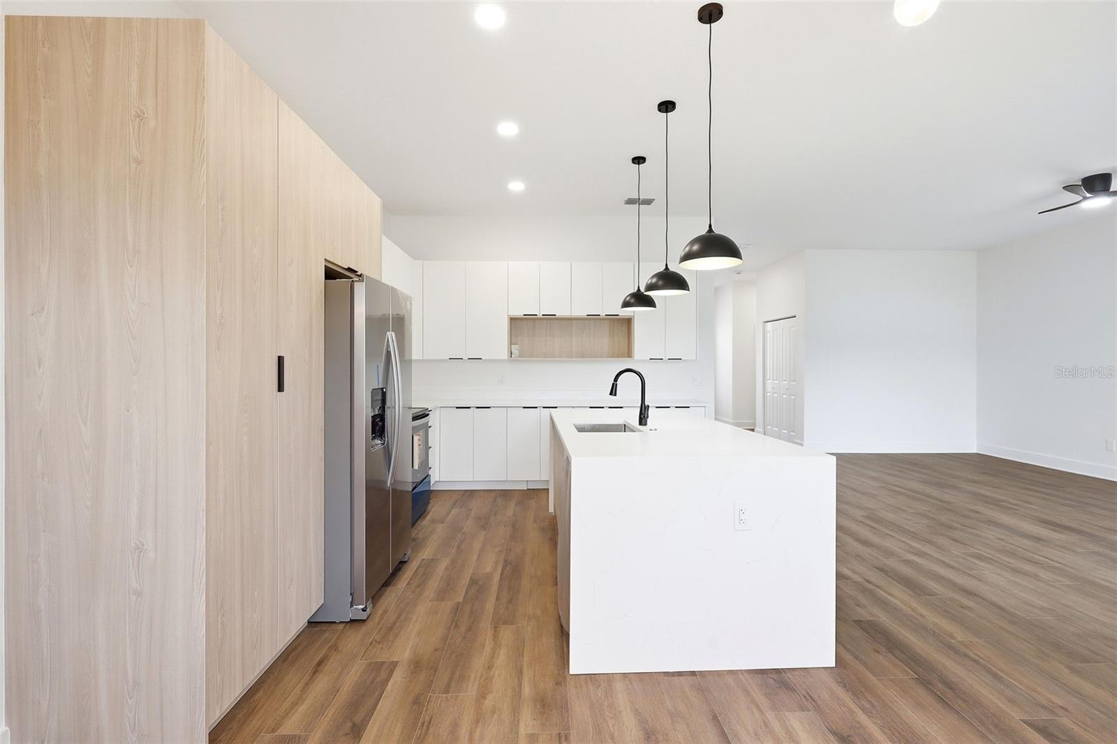 LAUREL RIDGE - Residential