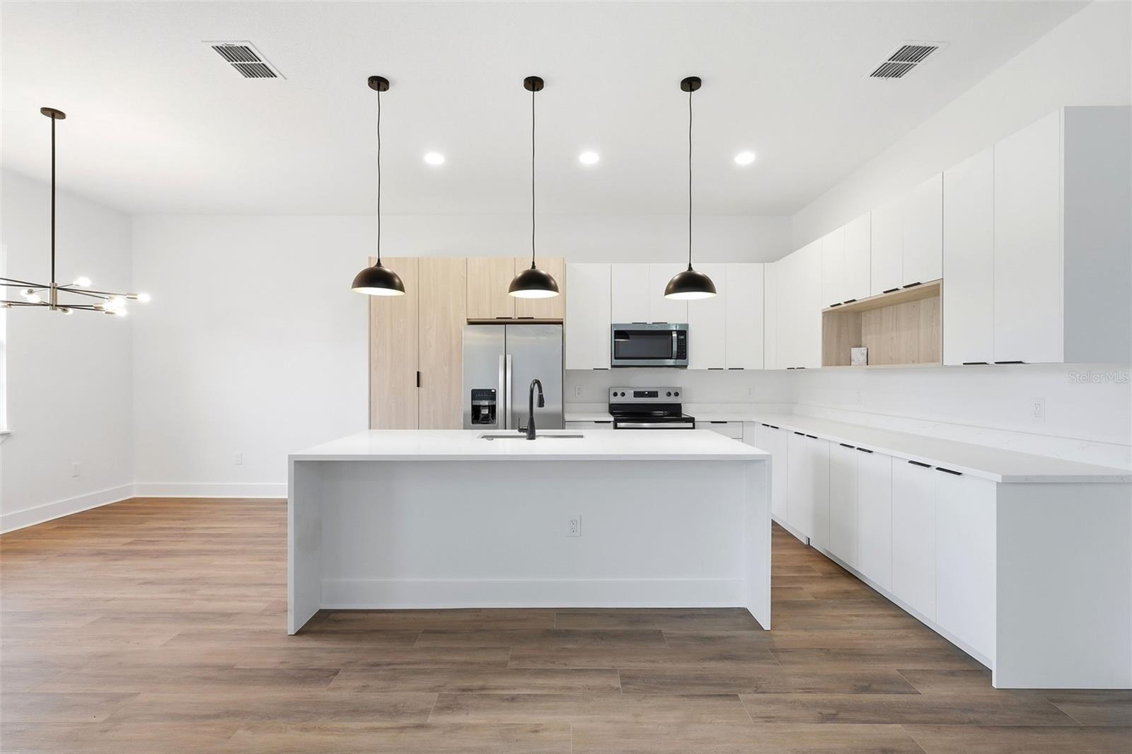 LAUREL RIDGE - Residential