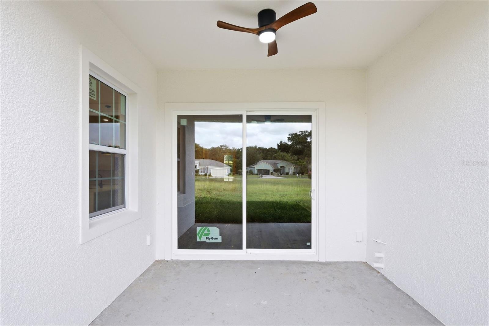 LAUREL RIDGE - Residential