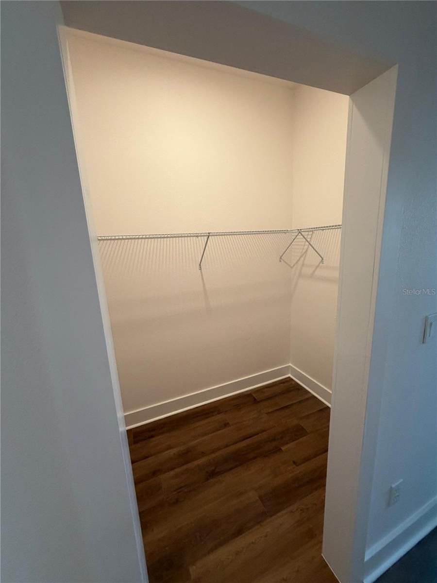 LAUREL RIDGE - Residential