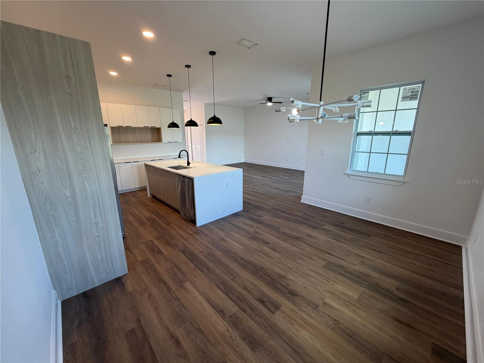 LAUREL RIDGE - Residential