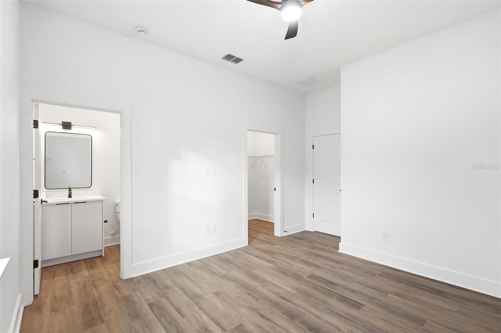 LAUREL RIDGE - Residential