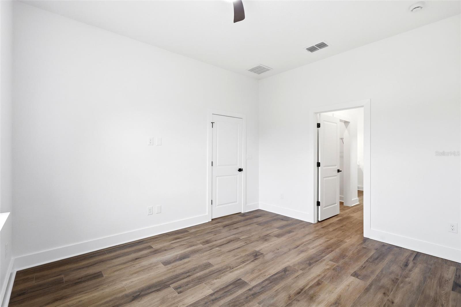 LAUREL RIDGE - Residential