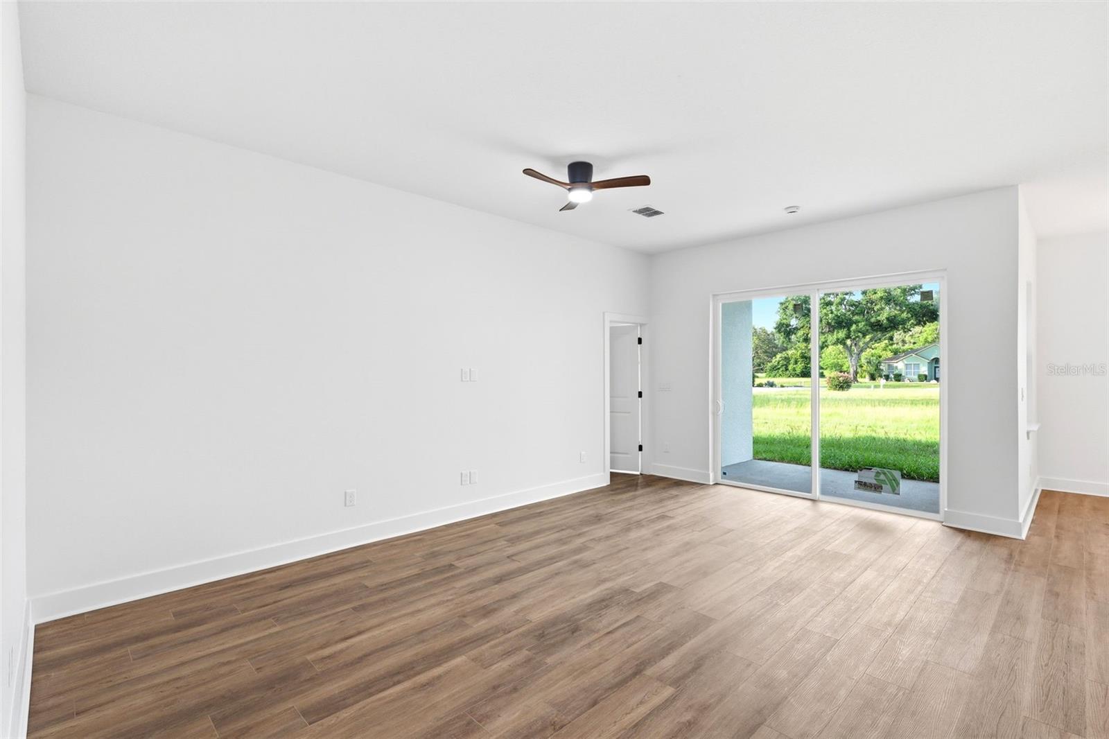 LAUREL RIDGE - Residential
