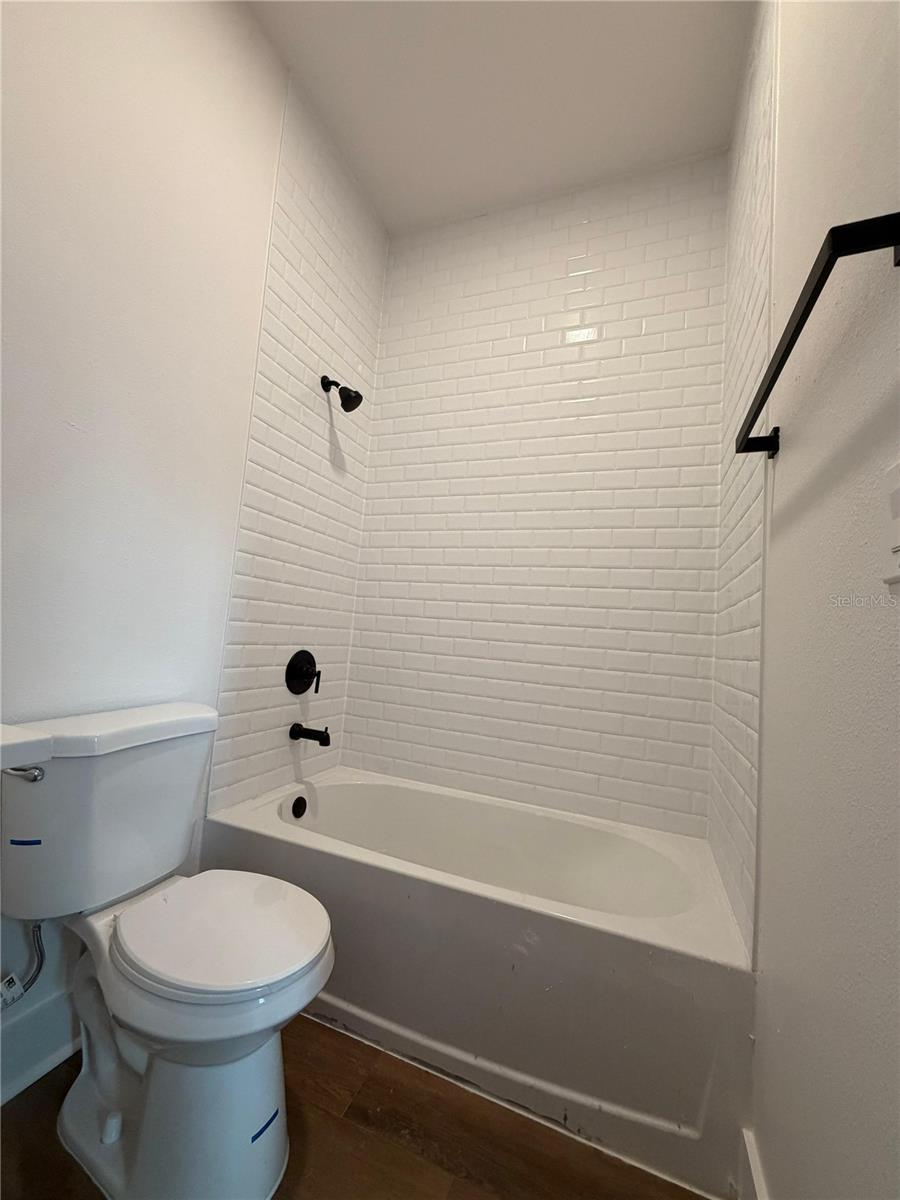 LAUREL RIDGE - Residential