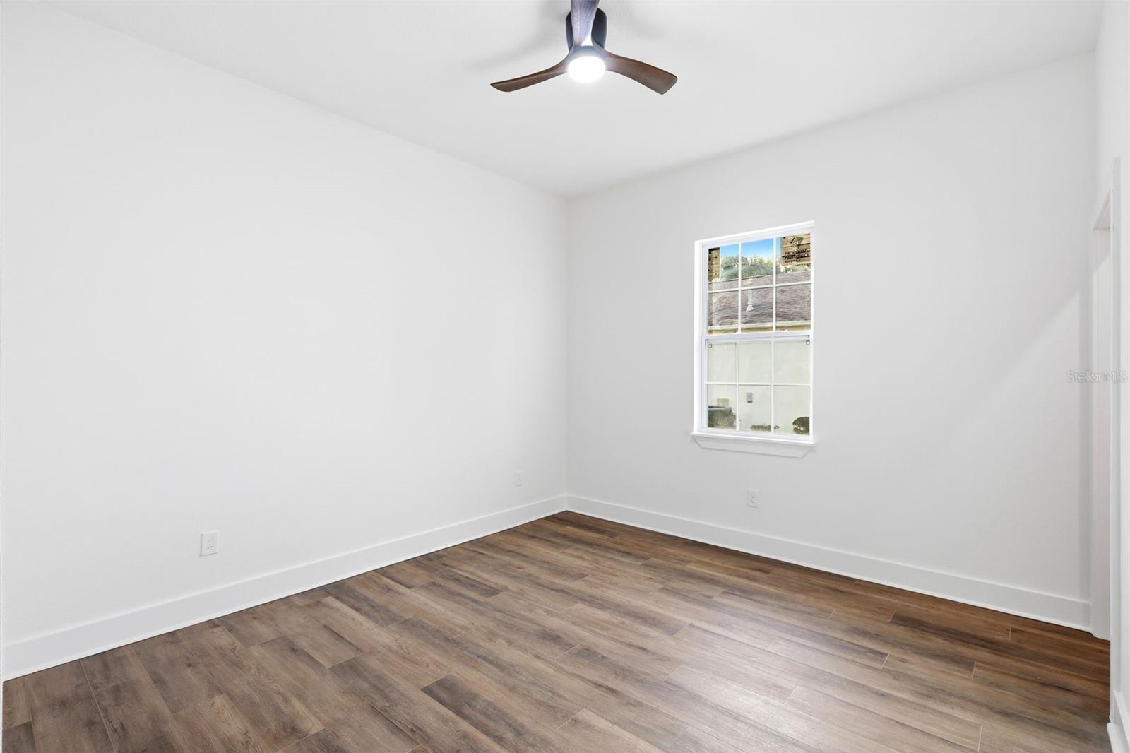 LAUREL RIDGE - Residential