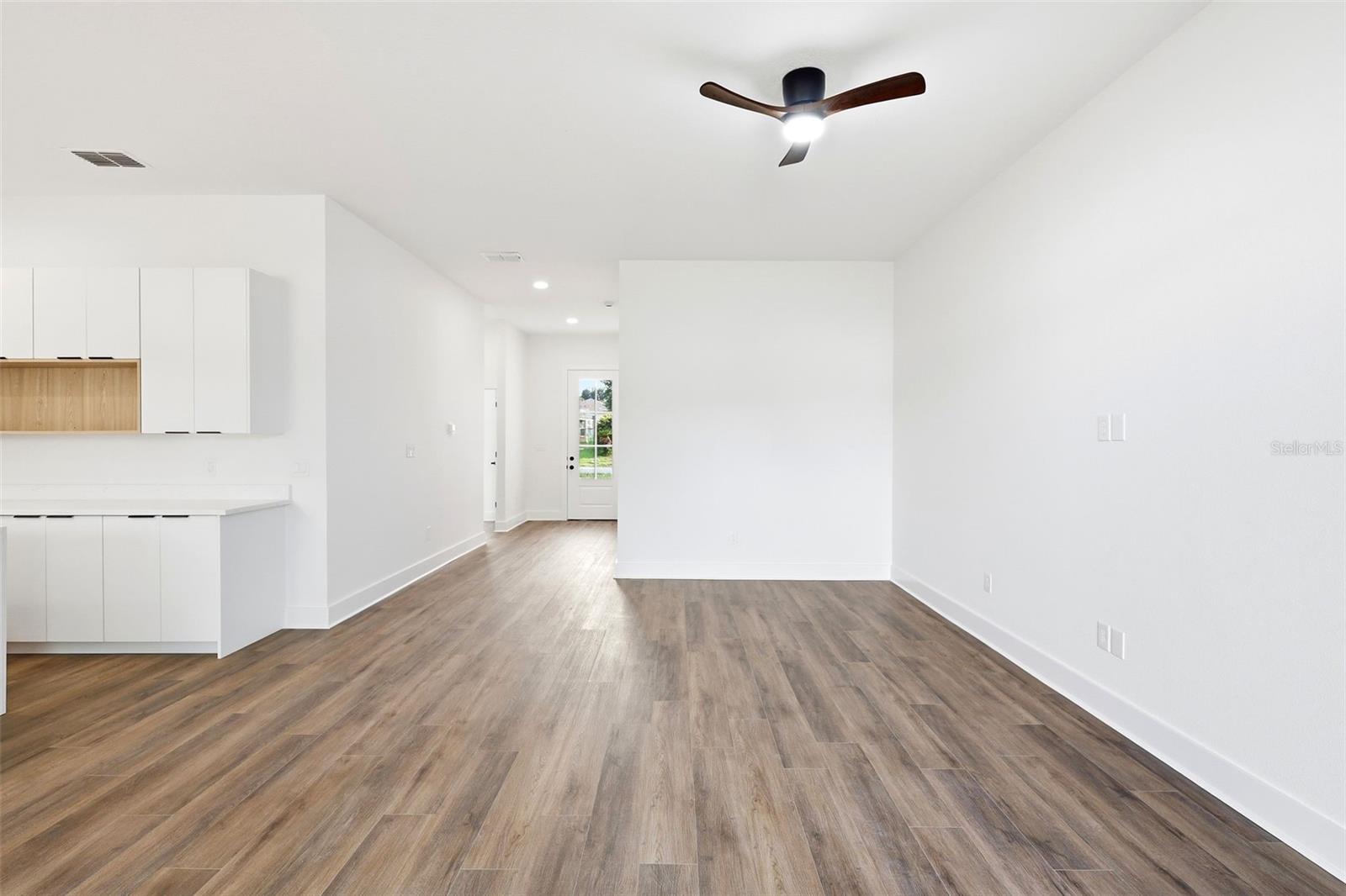 LAUREL RIDGE - Residential