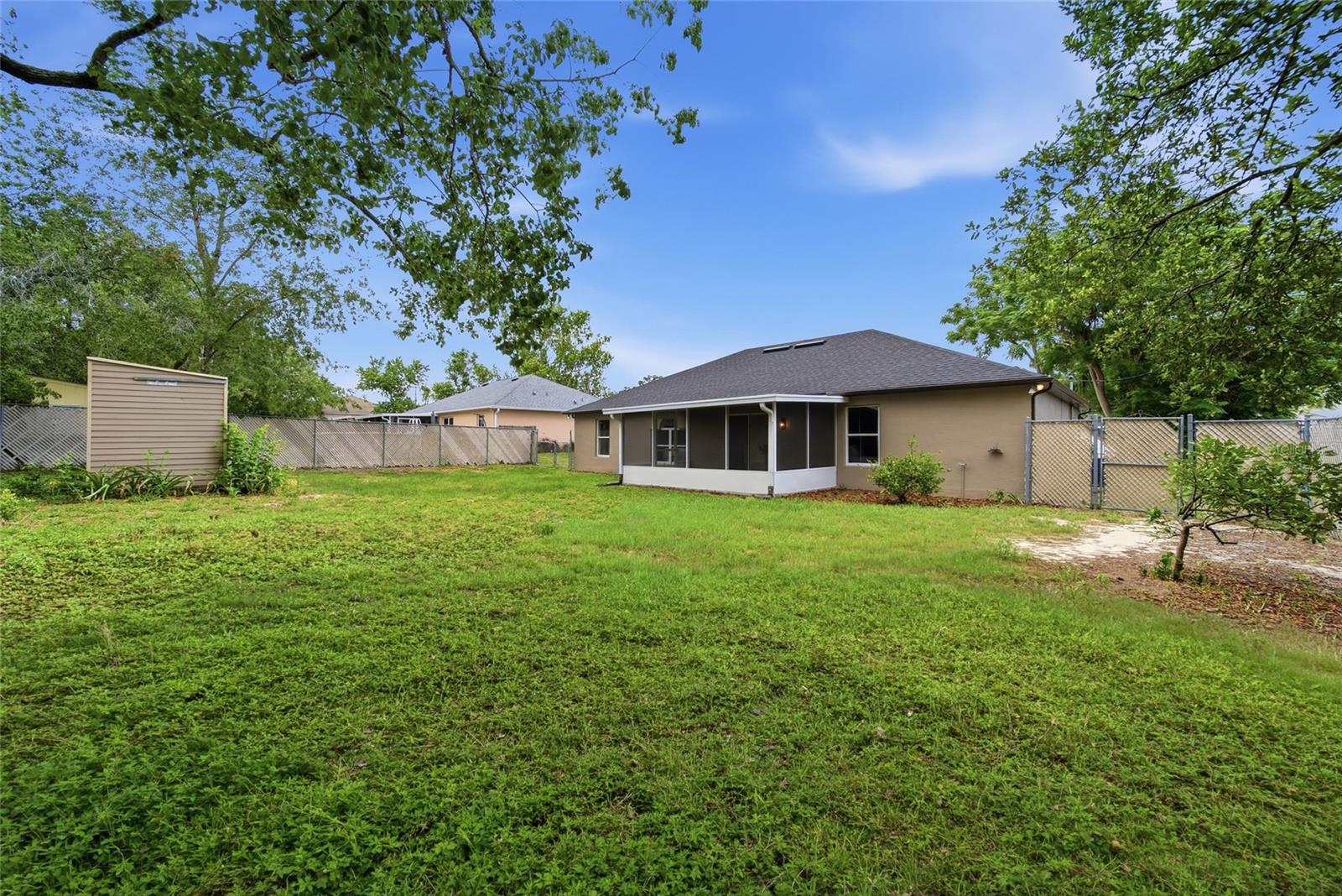 SPRING HILL - Residential