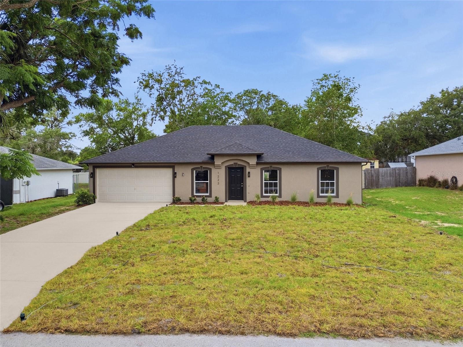 SPRING HILL - Residential