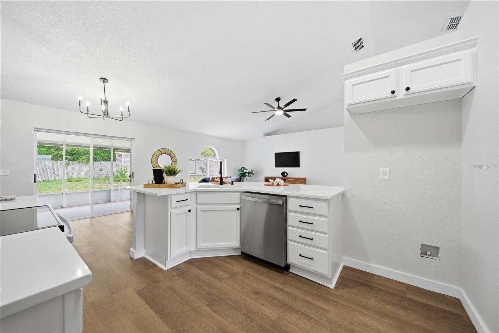 SPRING HILL - Residential