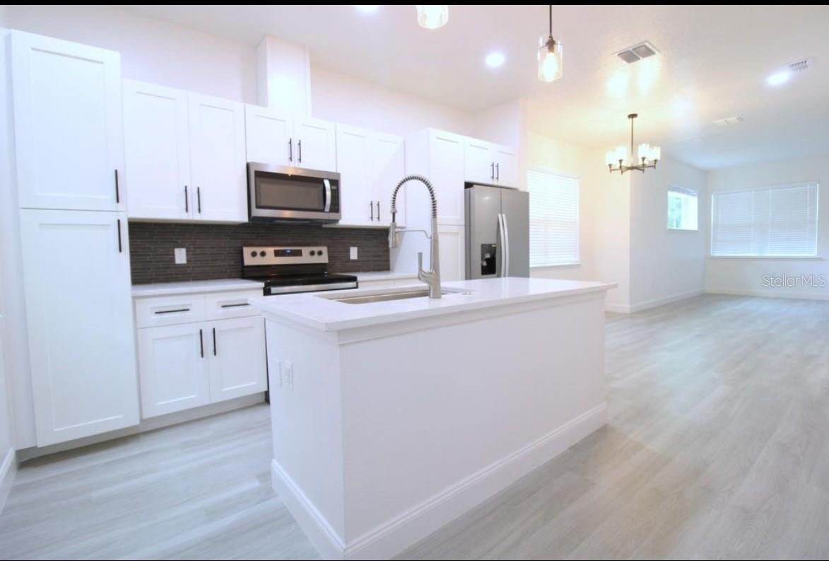 NOBLE PLACE - Residential Lease