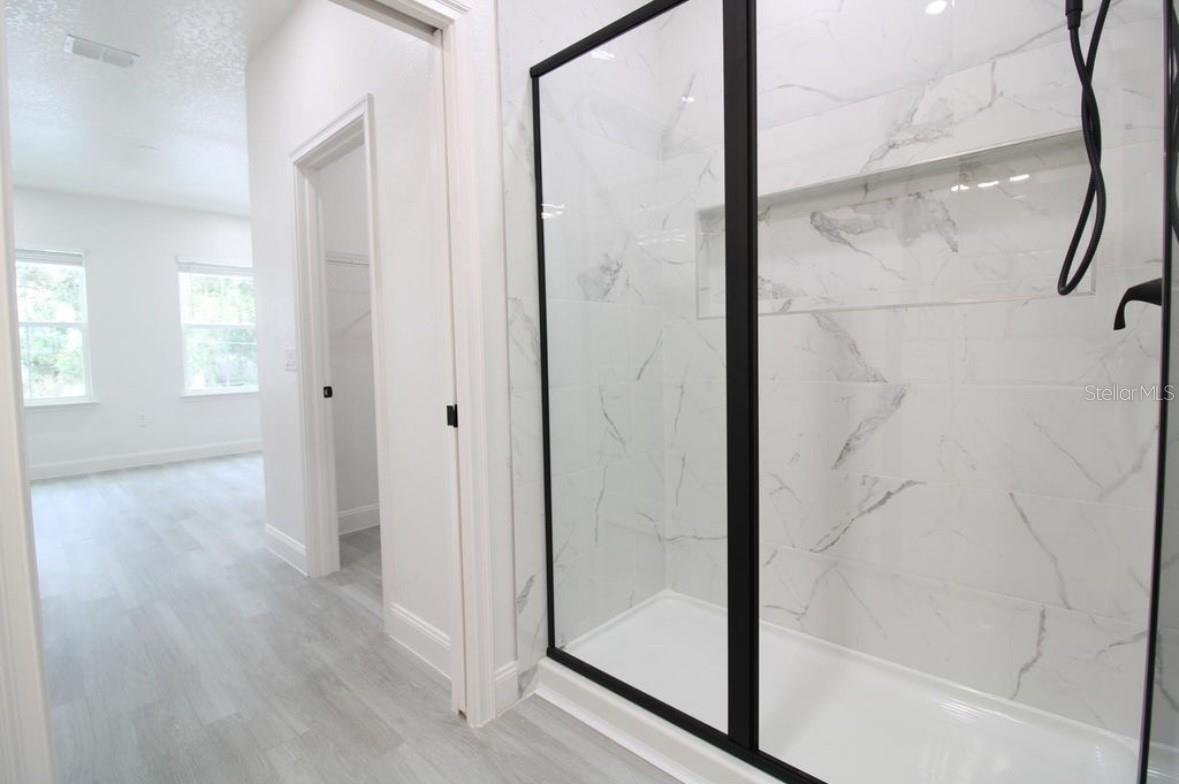 NOBLE PLACE - Residential Lease