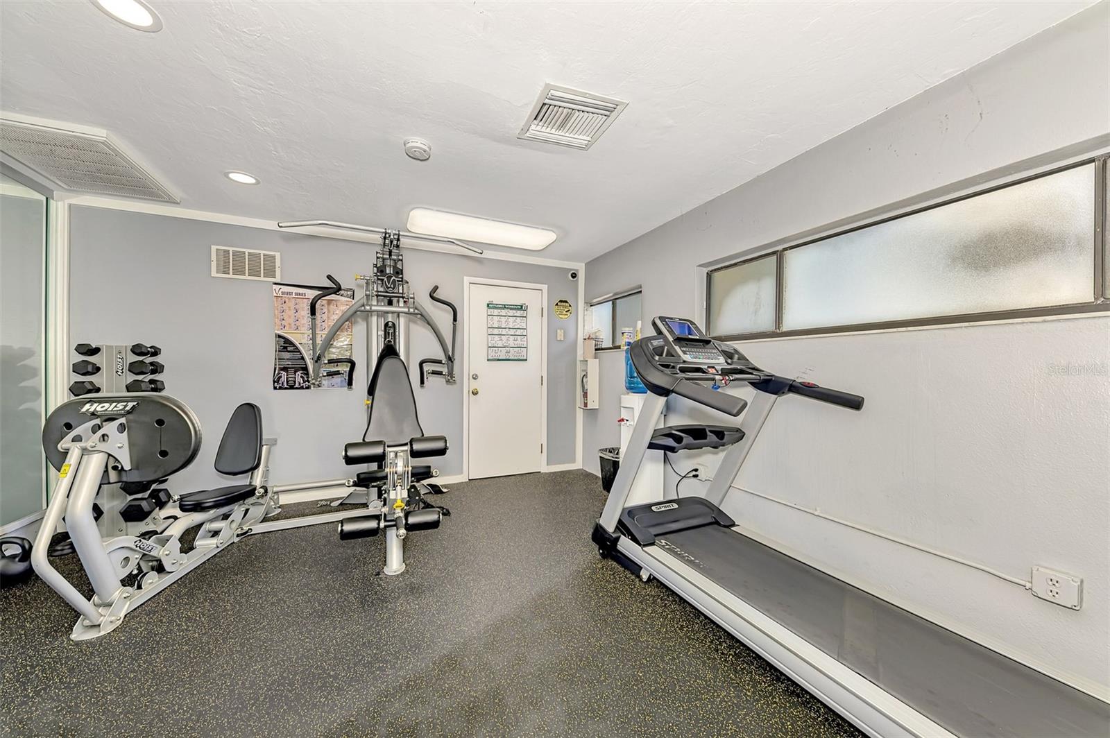 MIRROR LAKE CONDO SEC 3 - Residential