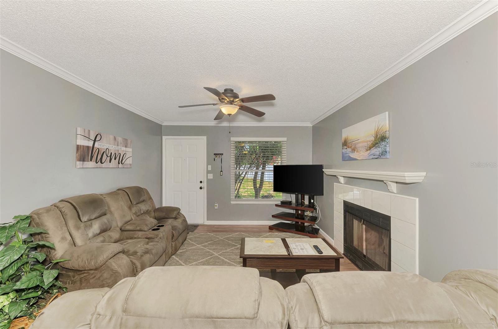 MIRROR LAKE CONDO SEC 3 - Residential