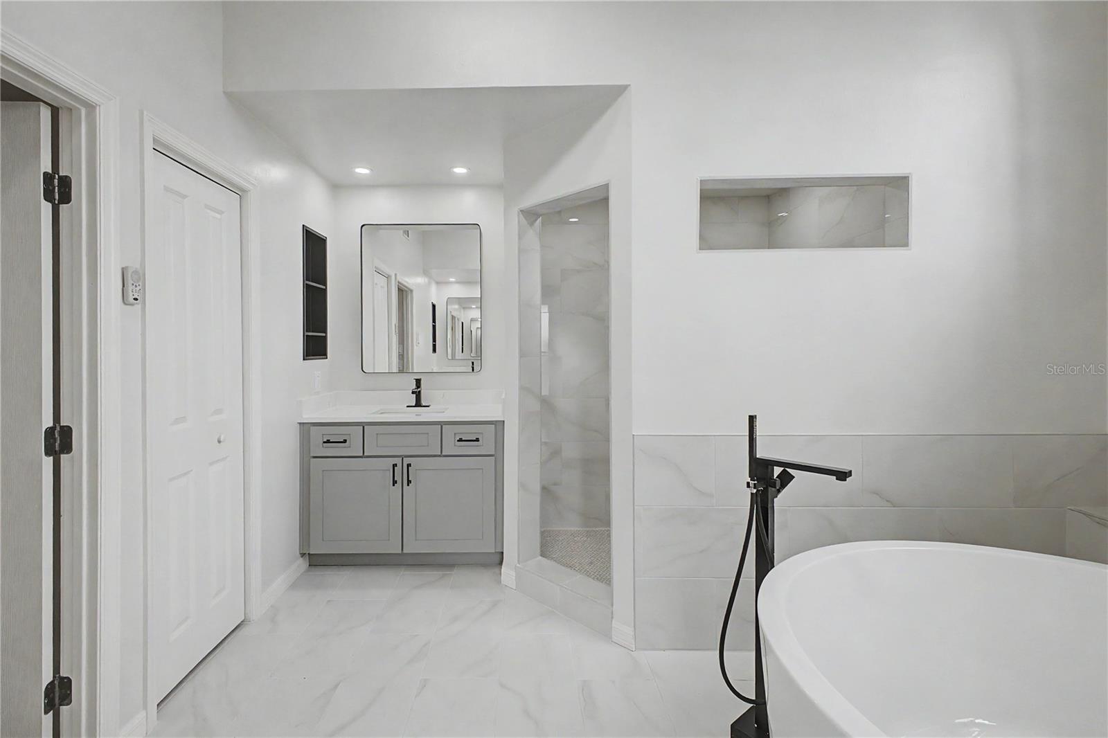 CLEARVIEW ESTATES - Residential