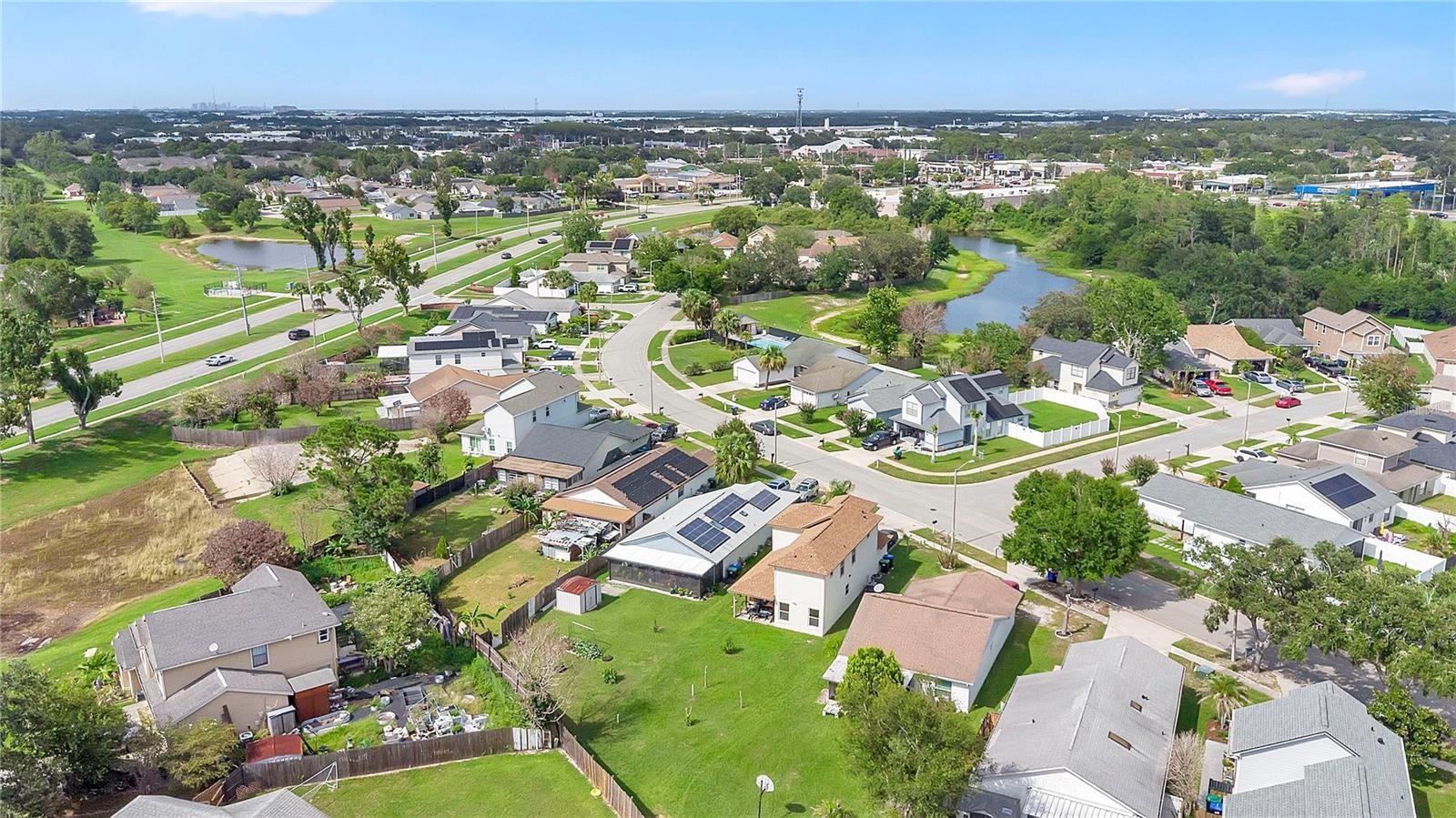 WHISPER LAKES - Residential