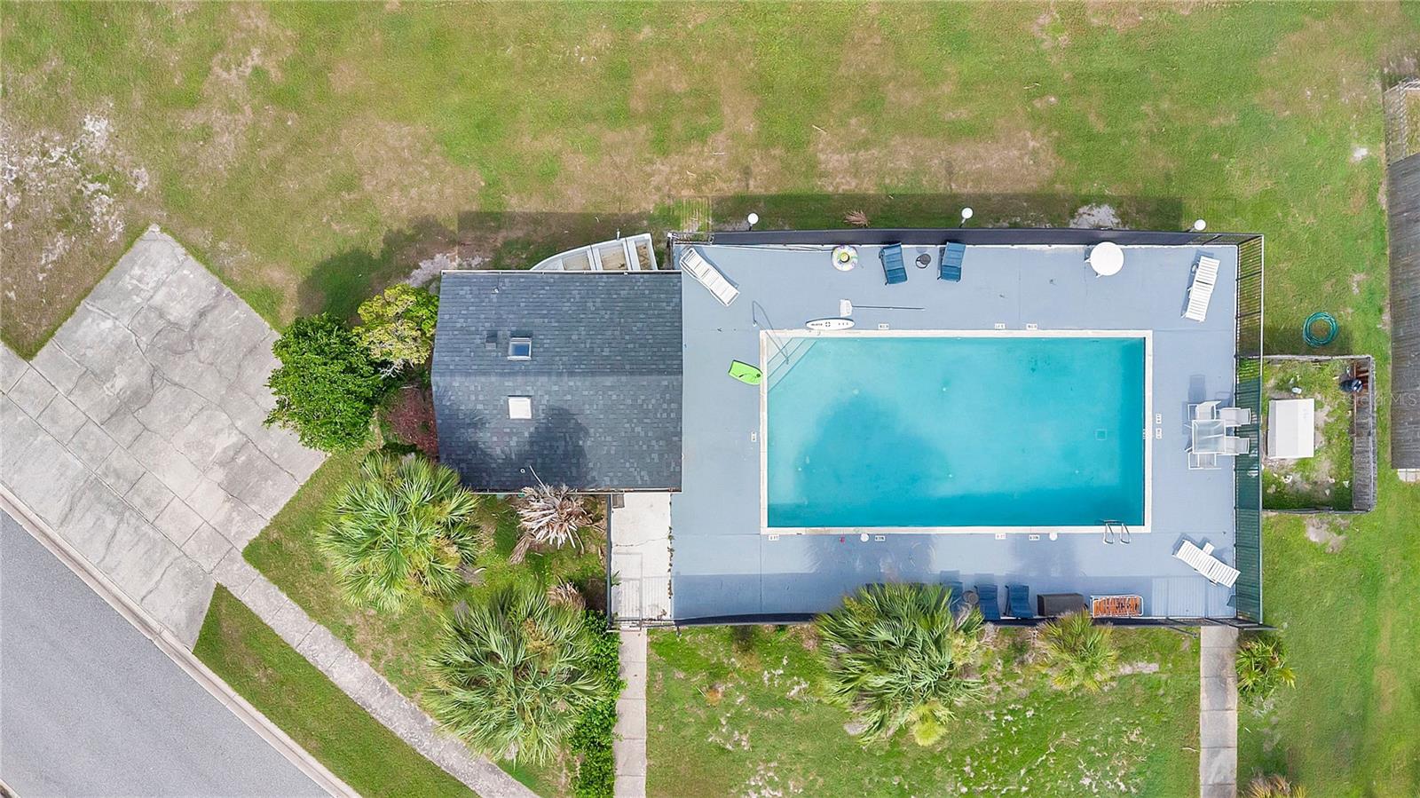 WHISPER LAKES - Residential