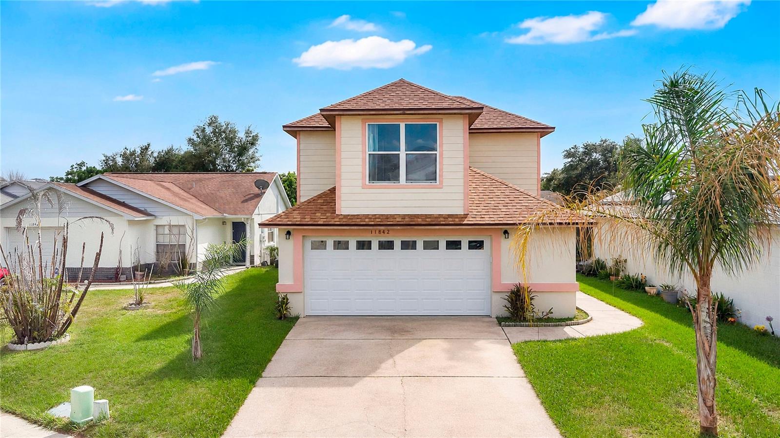 WHISPER LAKES - Residential