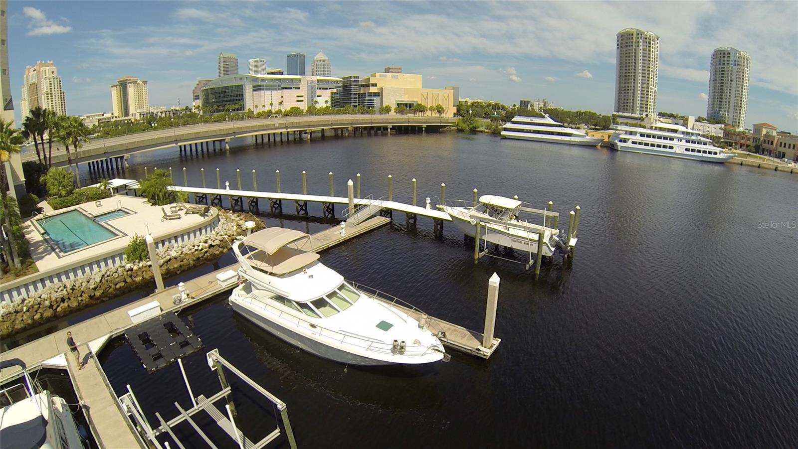 THE GARRISON MARINA - Residential