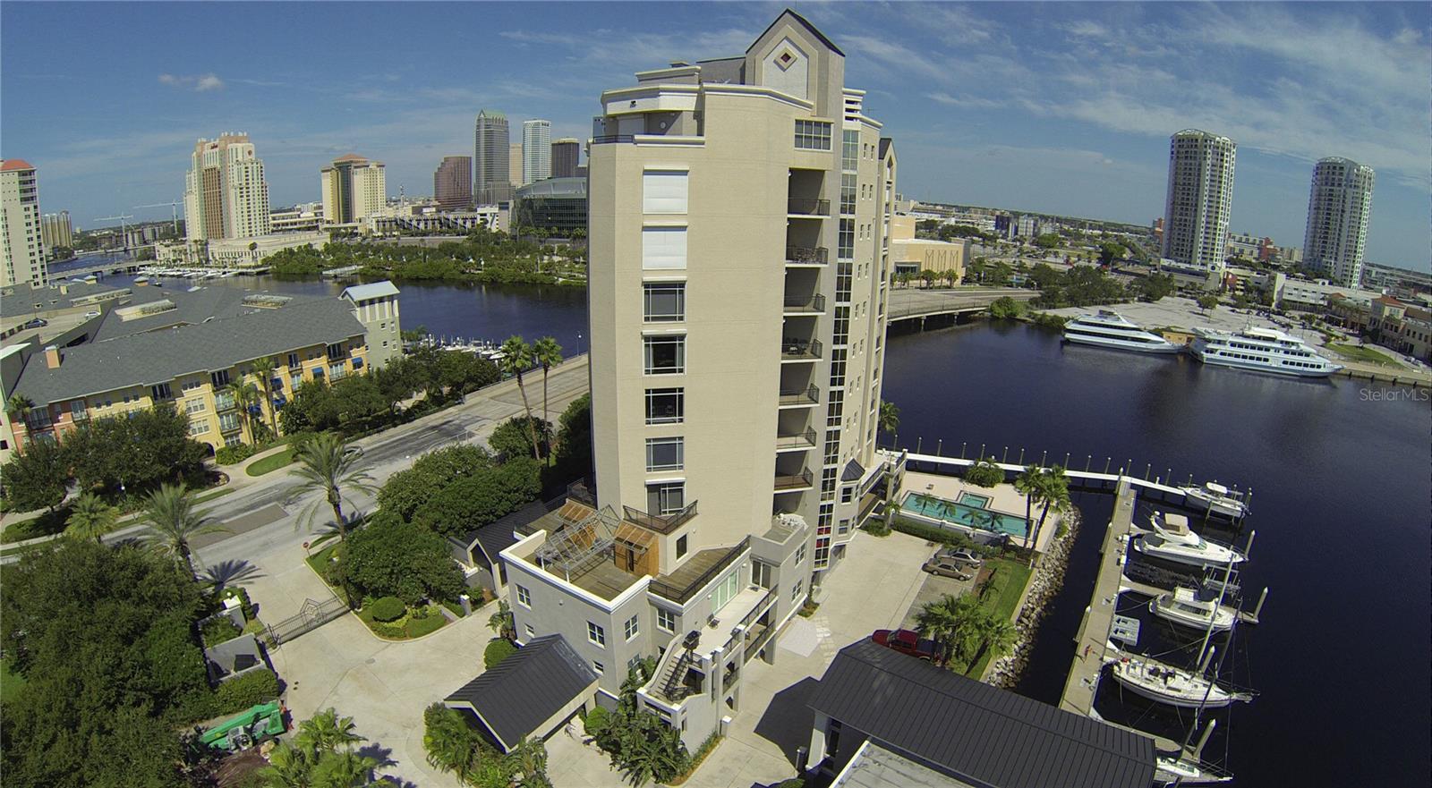 THE GARRISON MARINA - Residential