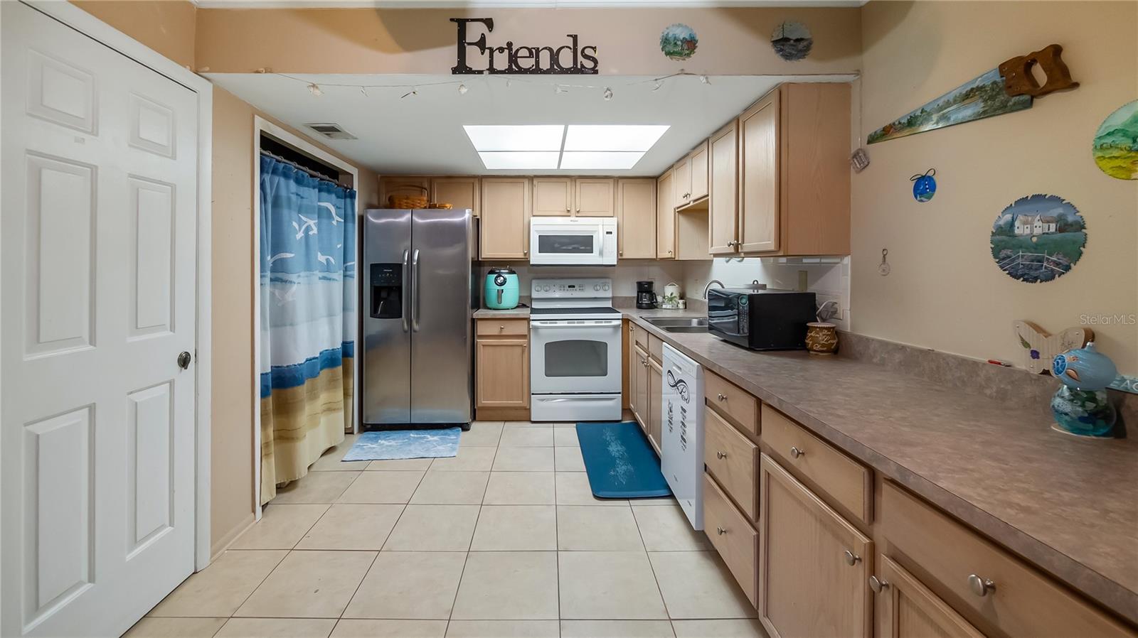 WINDTREE GARDENS CONDO PH 03 - Residential