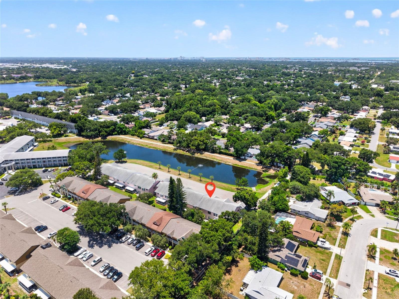 ON TOP OF THE WORLD - Residential
