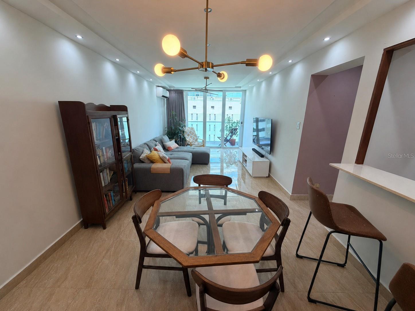 CONDO. CARIBBEAN TOWERS, SAN JUAN, PR - Residential