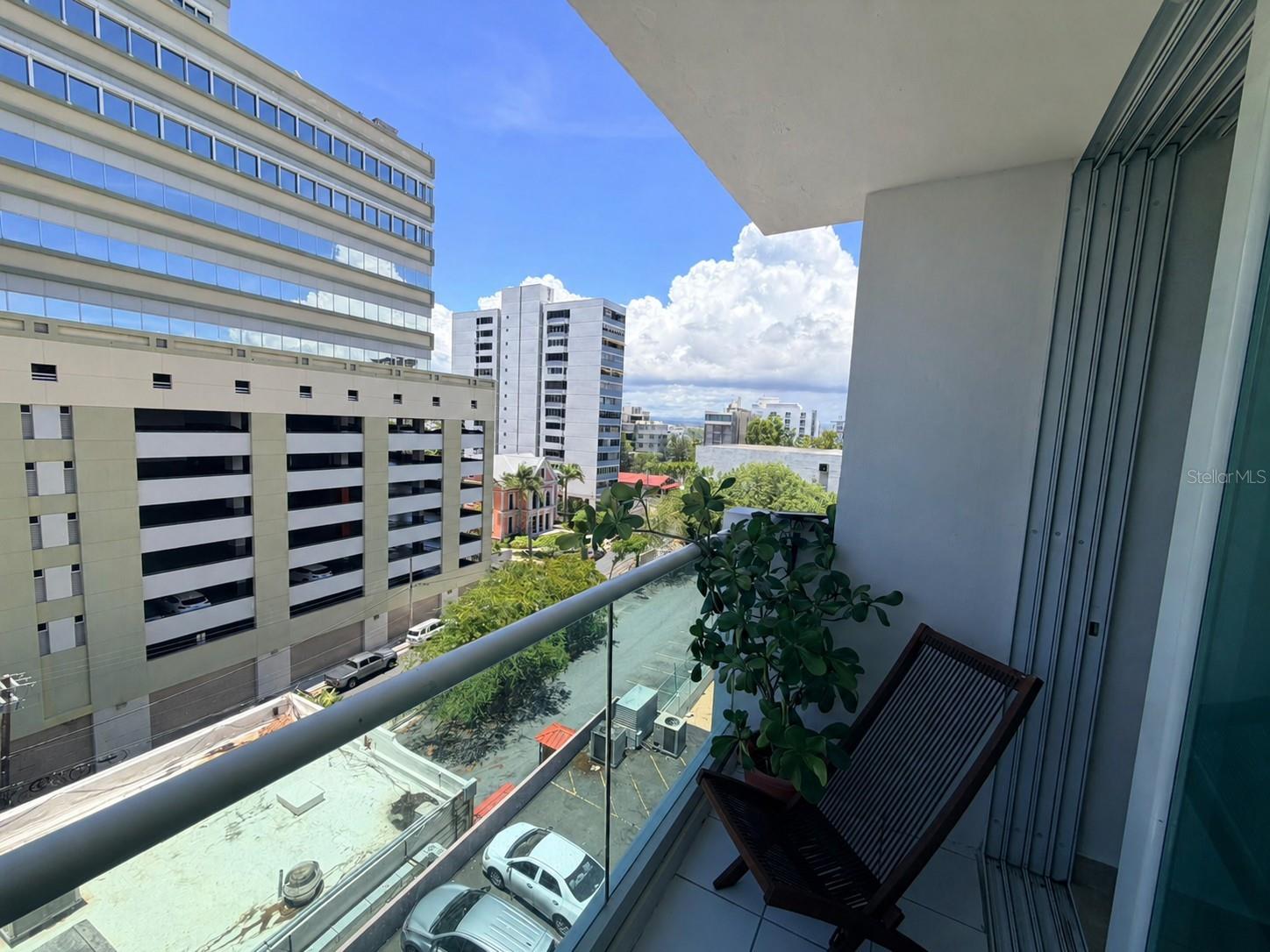 CONDO. CARIBBEAN TOWERS, SAN JUAN, PR - Residential