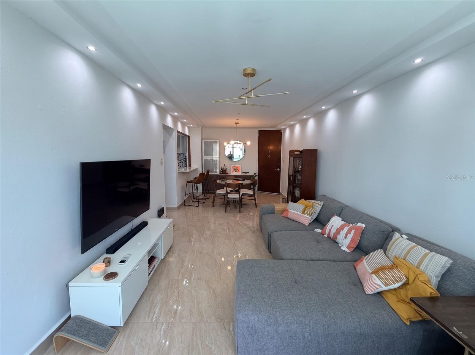 CONDO. CARIBBEAN TOWERS, SAN JUAN, PR - Residential