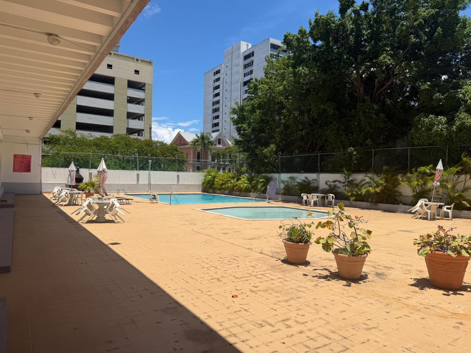 CONDO. CARIBBEAN TOWERS, SAN JUAN, PR - Residential