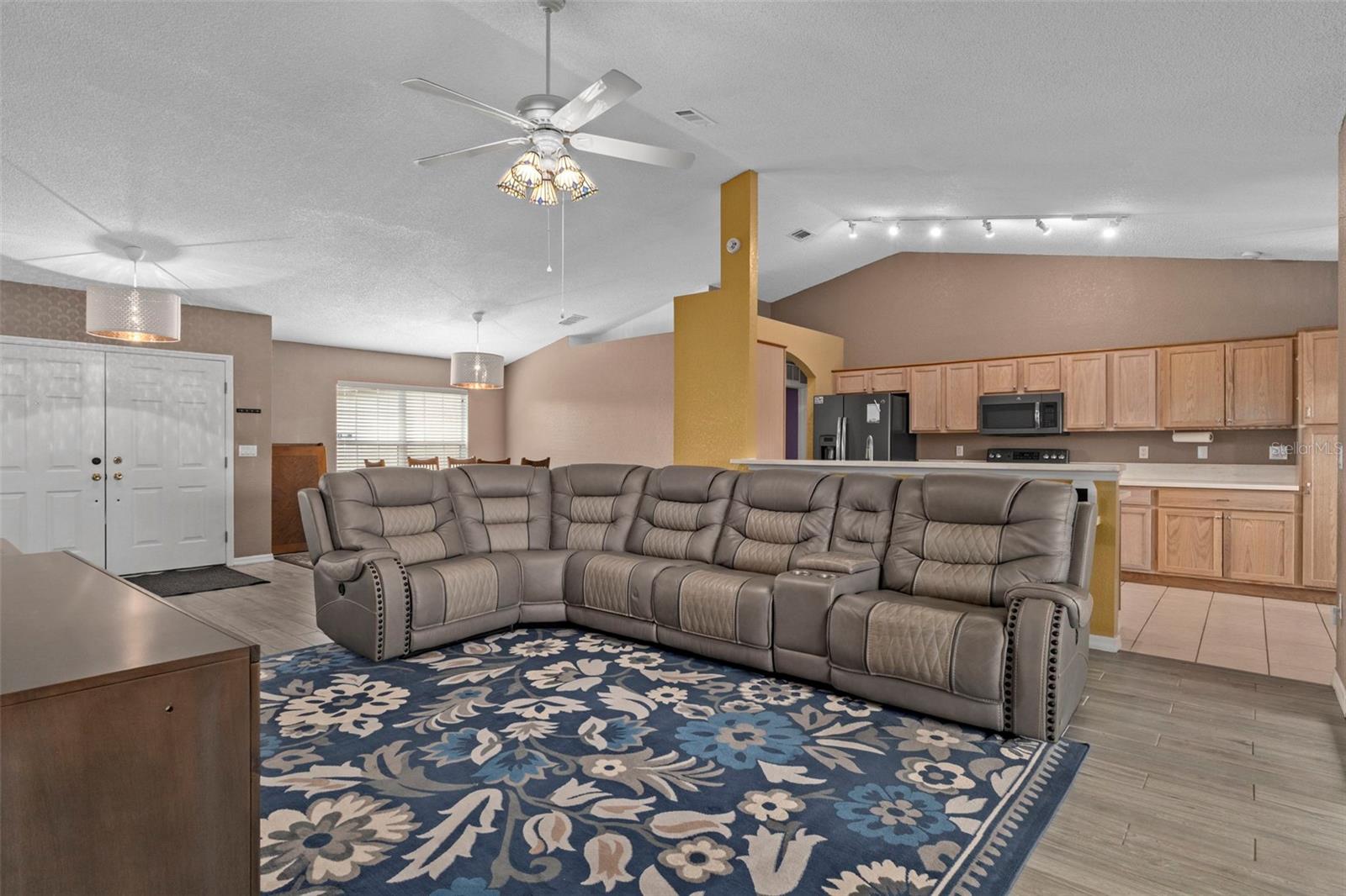 SEVEN HILLS GOLFERS CLUB ESTATE - Residential