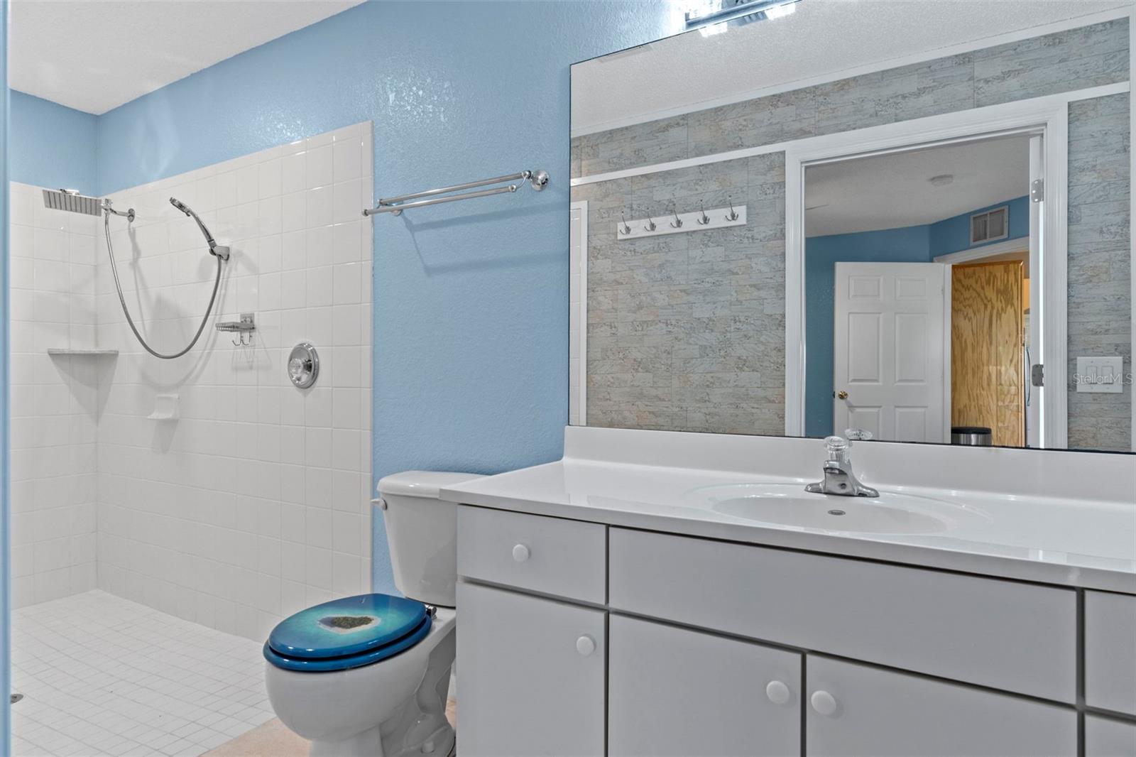 SEVEN HILLS GOLFERS CLUB ESTATE - Residential