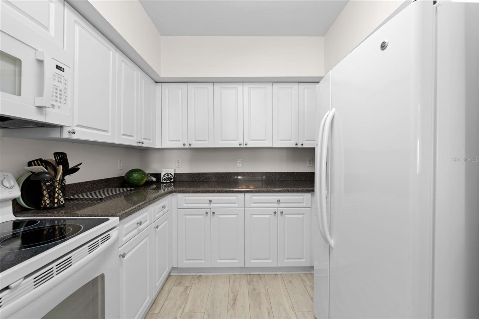 SEAVIEW PLACE - Residential