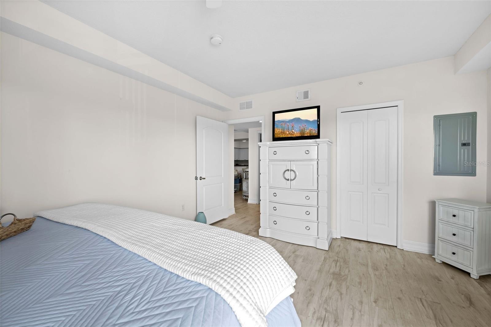 SEAVIEW PLACE - Residential