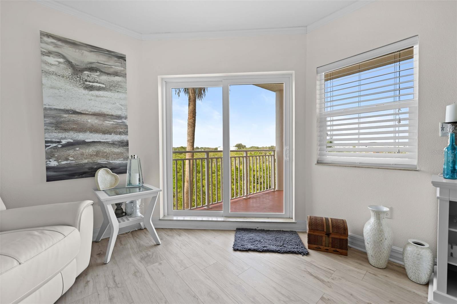 SEAVIEW PLACE - Residential