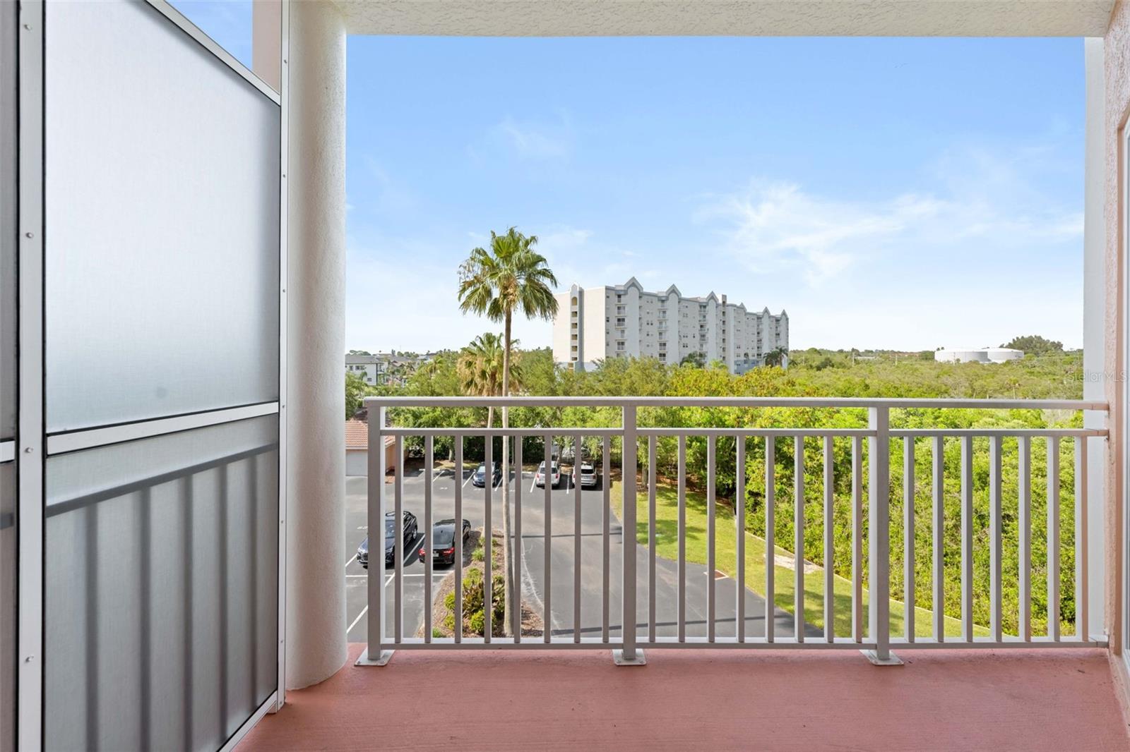 SEAVIEW PLACE - Residential