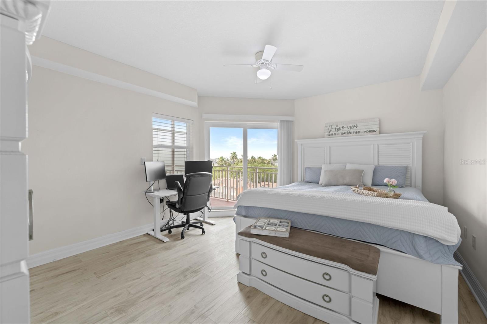 SEAVIEW PLACE - Residential