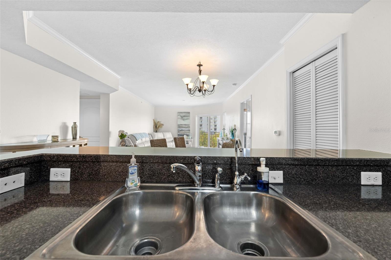 SEAVIEW PLACE - Residential