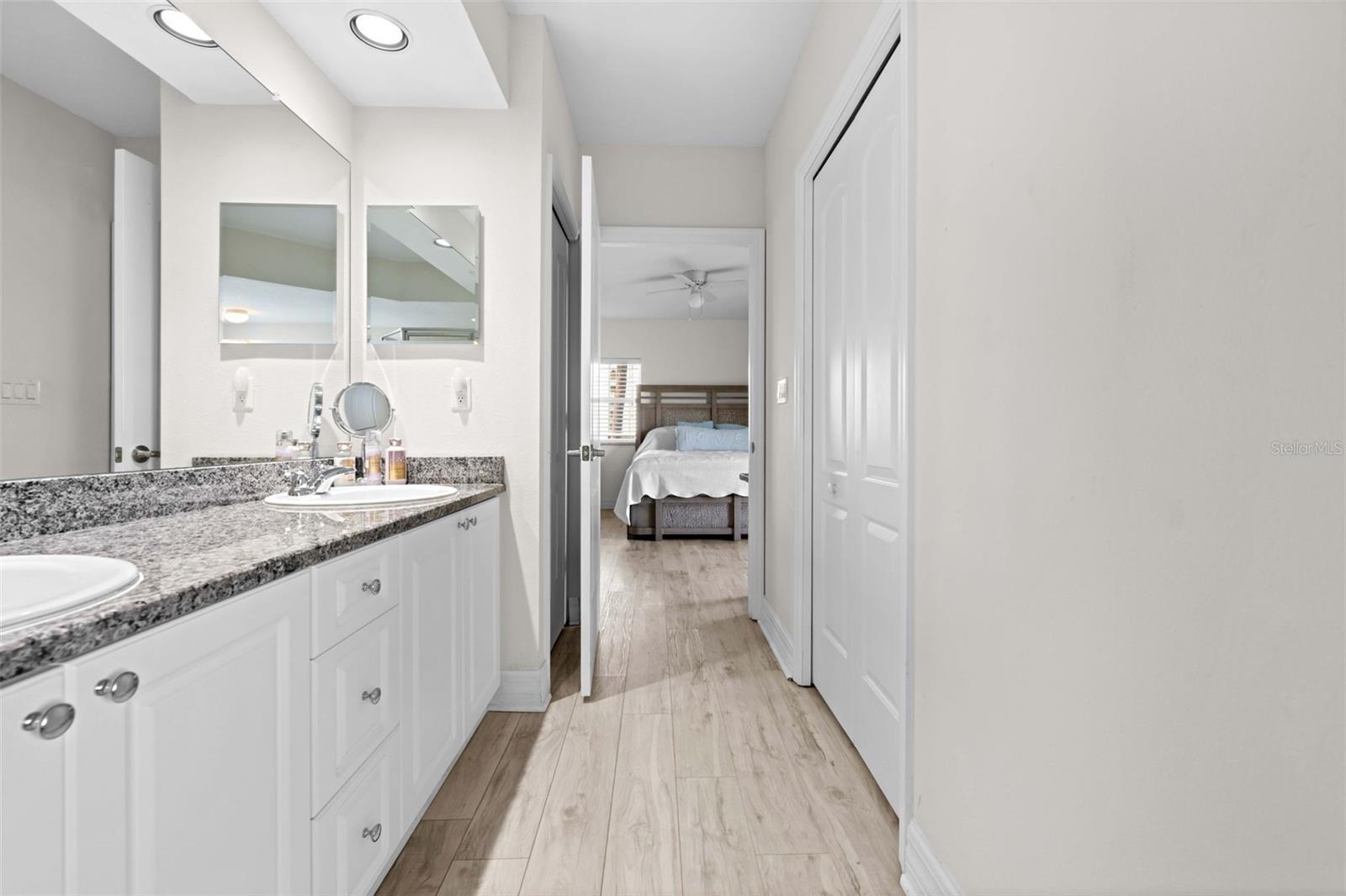 SEAVIEW PLACE - Residential