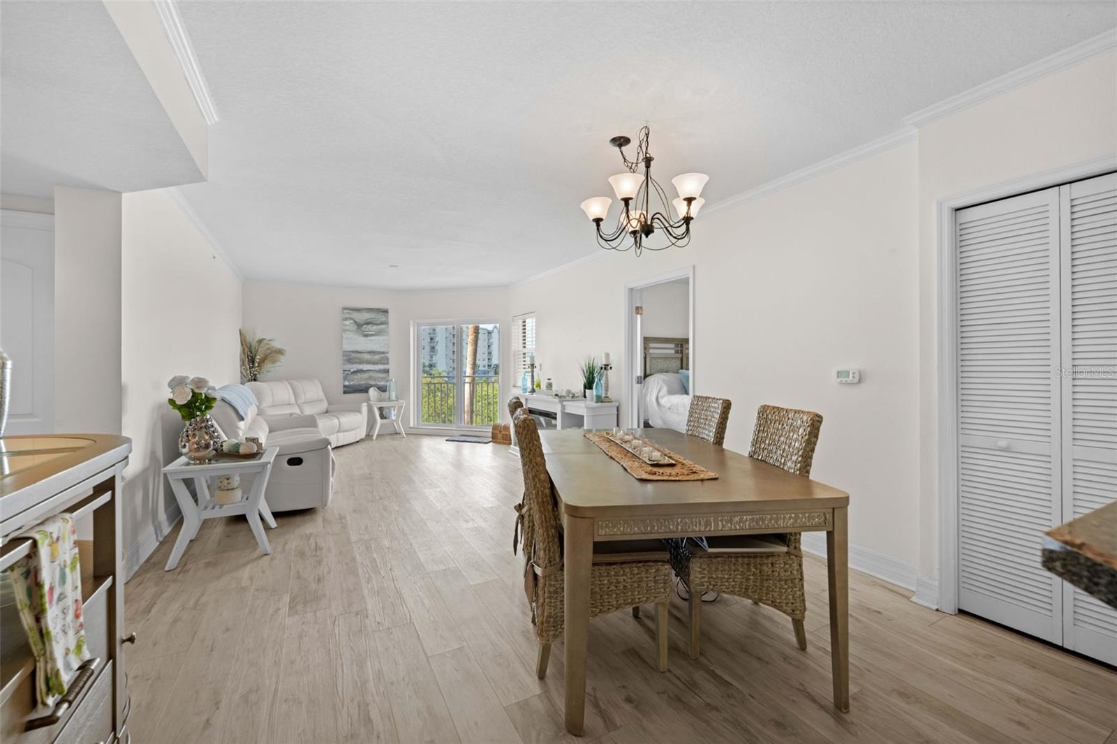SEAVIEW PLACE - Residential
